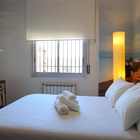 Charma With Private Pool And Air Conditioning Close To Sitges In Peaceful Location